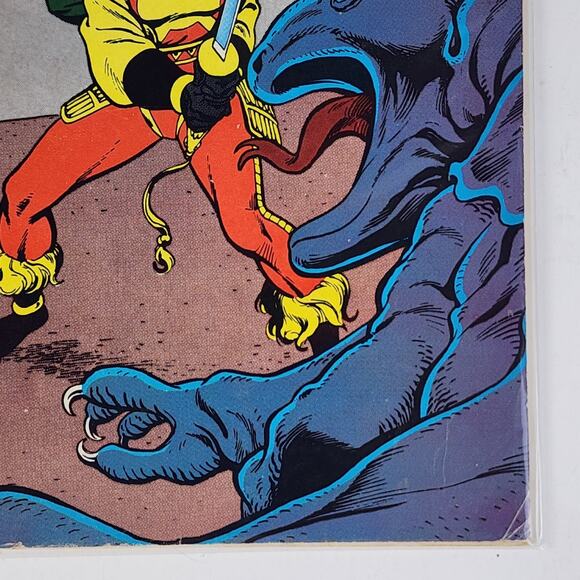 DC Comic Batman and the Outsiders #24 (Vintage Aug. 1985) VGC - Picture 5 of 7